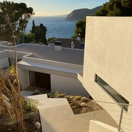 Velas Villa
