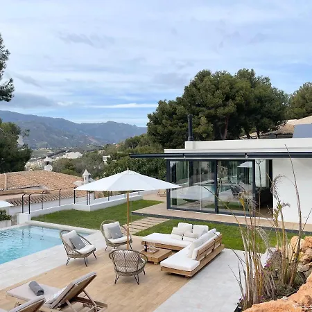 Velas Villa