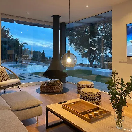 Velas Villa